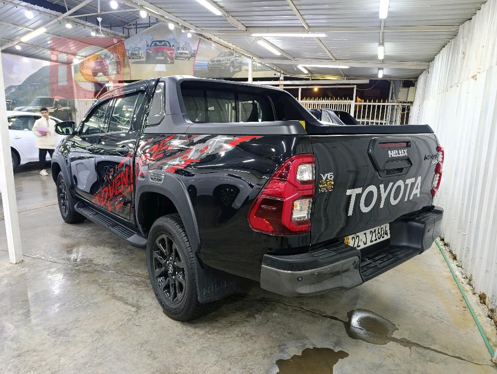 تويوتا هايلوكس